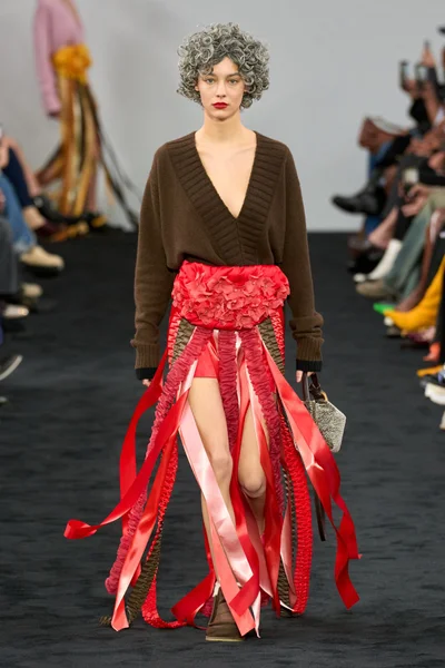 Look 13